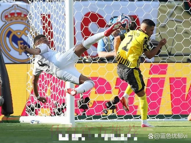 队报：姆巴佩吃了受污染禽肉致中毒 起初以为中暑